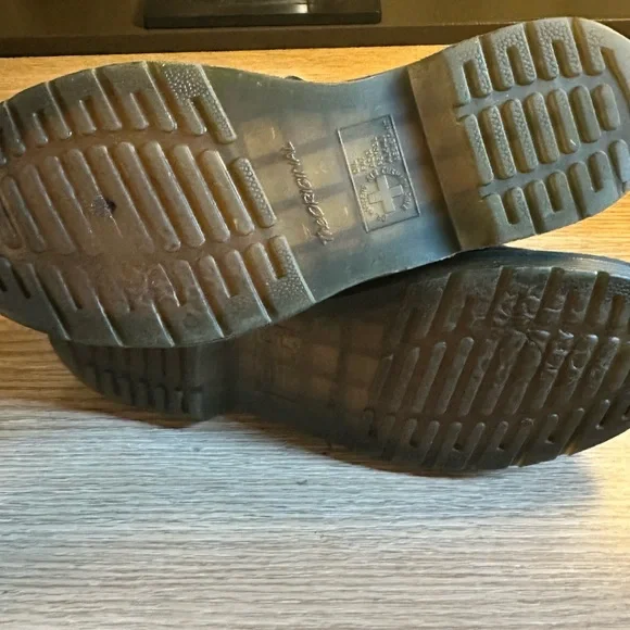 Dr. Martens | Shoes | Doc Martens women’s smooth leather lace up boots size 8 - Picture 7 of 9